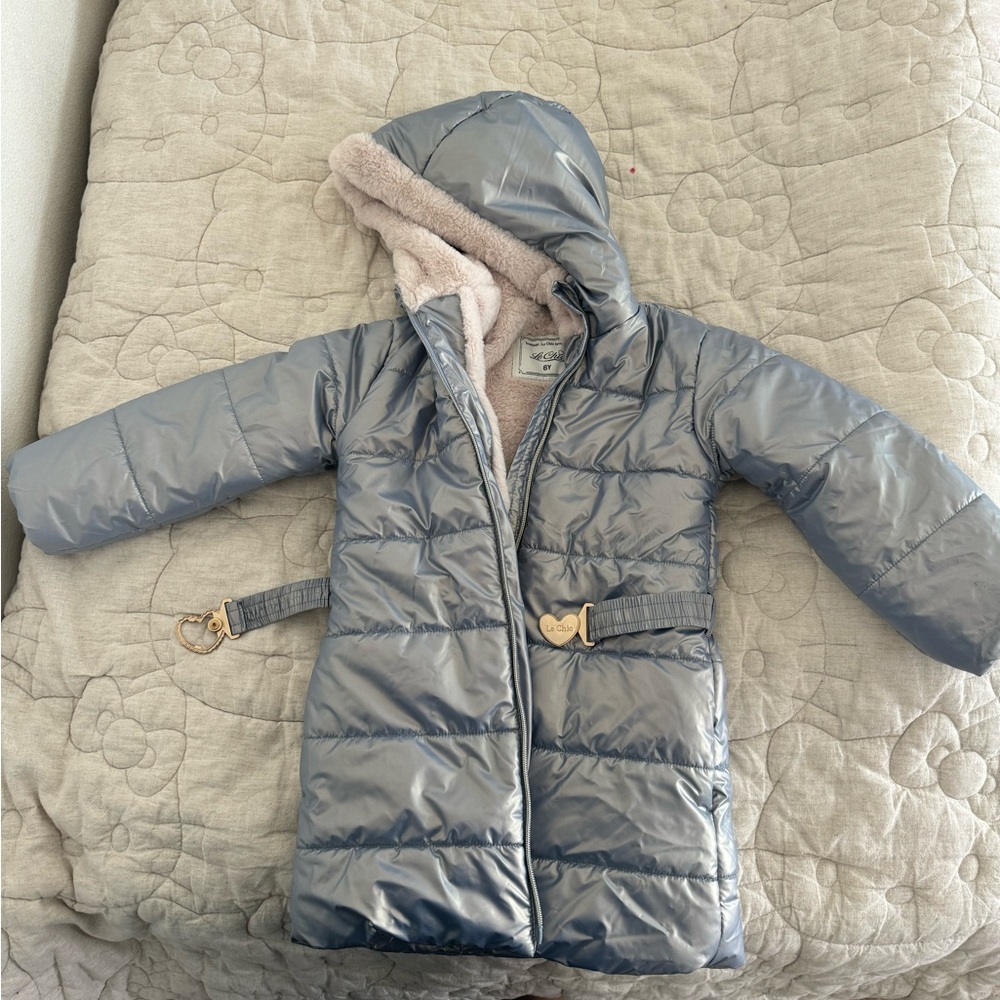 Chic Metallic Silver Puffer Coat with Plush Lining - size 6 worn once LIKE NEW